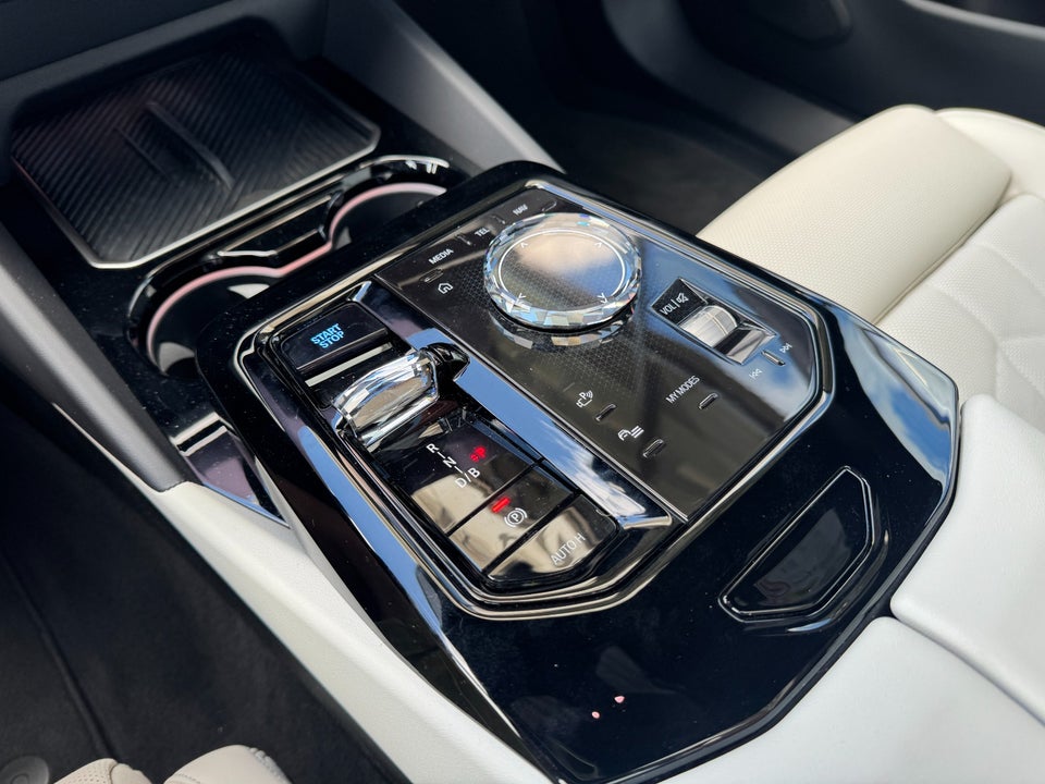 BMW i5 eDrive40 Touring Fully Charged 5d