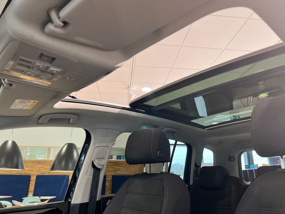 VW Touran 2,0 TDi 150 Highline DSG 5d