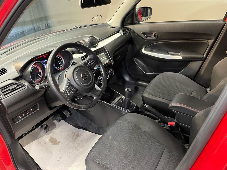 Suzuki Swift 1,2 Dualjet mHybrid Exclusive Gold 5d