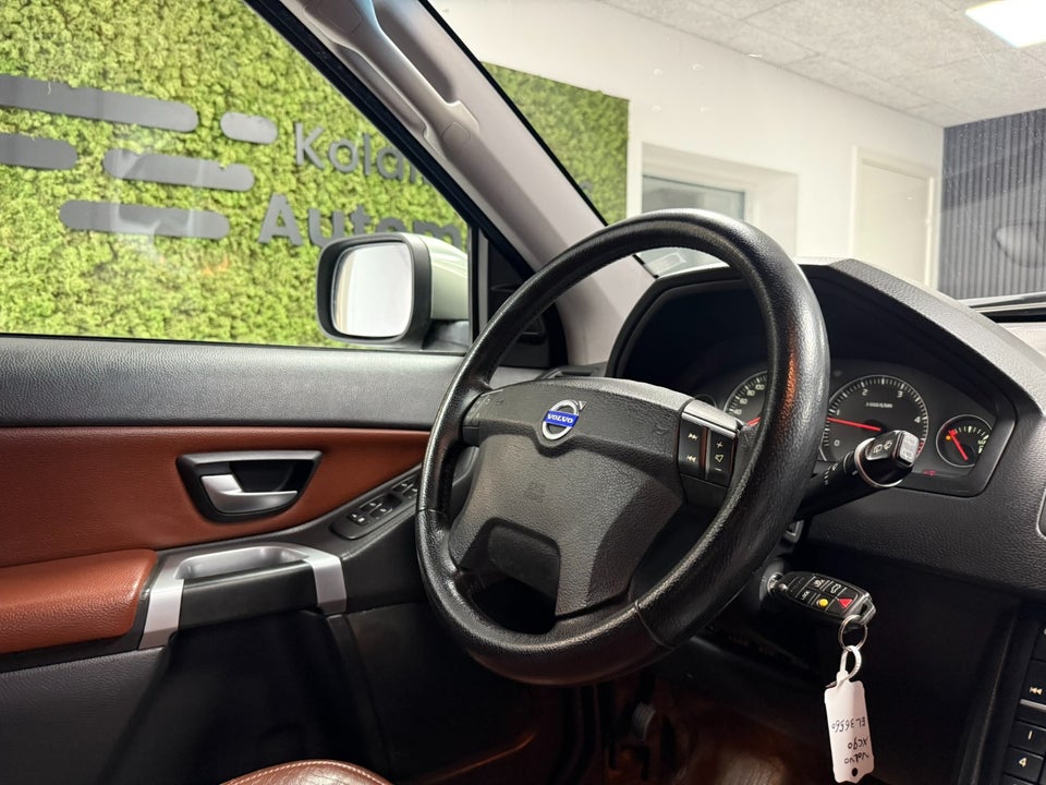 Volvo XC90 2,4 D5 185 Summum aut. AWD Van 5d