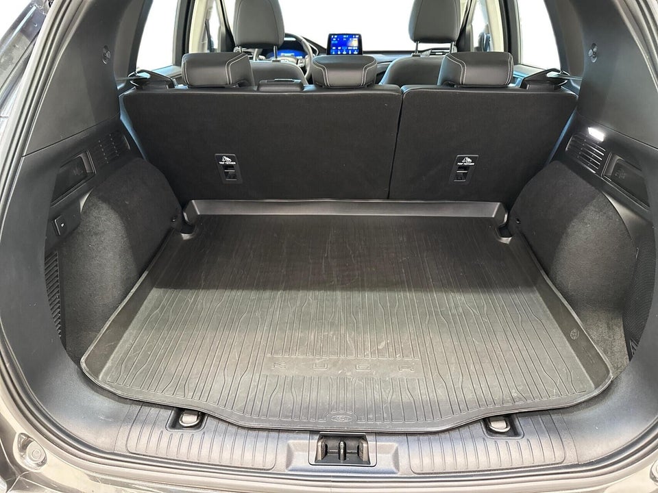 Ford Kuga 2,5 PHEV Vignale CVT 5d