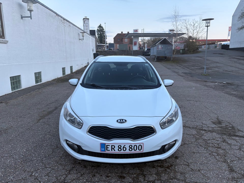 Kia Ceed 1,6 CRDi 128 Active+ SW 5d