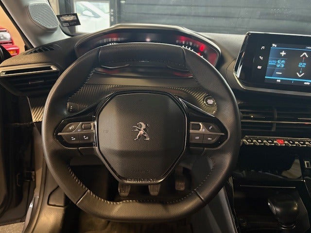 Peugeot 208 1,2 PureTech 100 Allure 5d