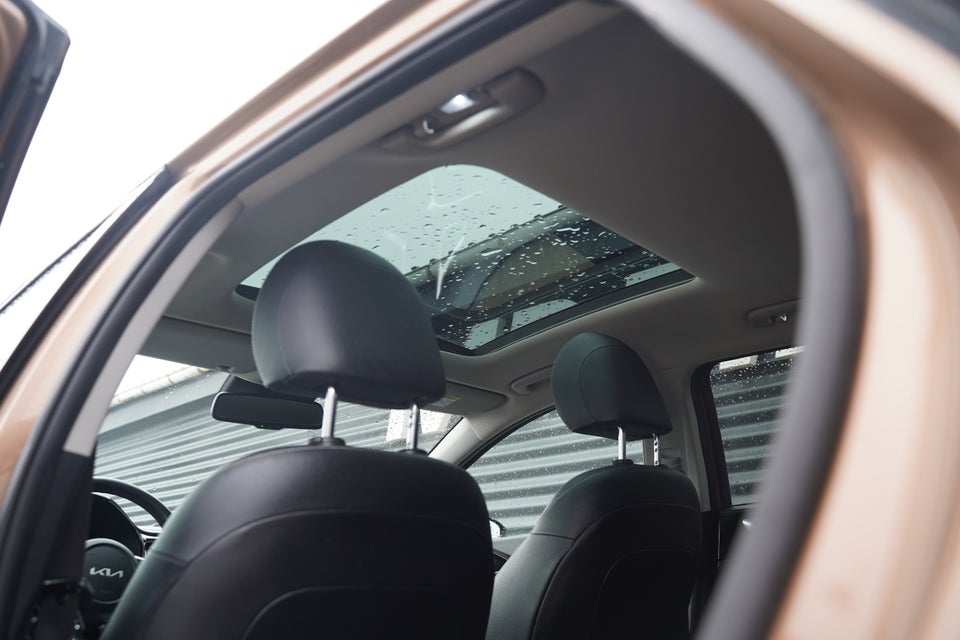 Kia Ceed 1,6 PHEV Upgrade Premium SW DCT 5d