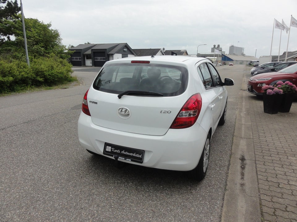 Hyundai i20 1,25 Classic 5d