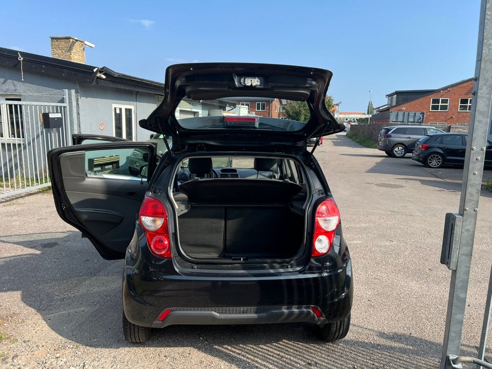 Chevrolet Spark 1,0 LS 5d