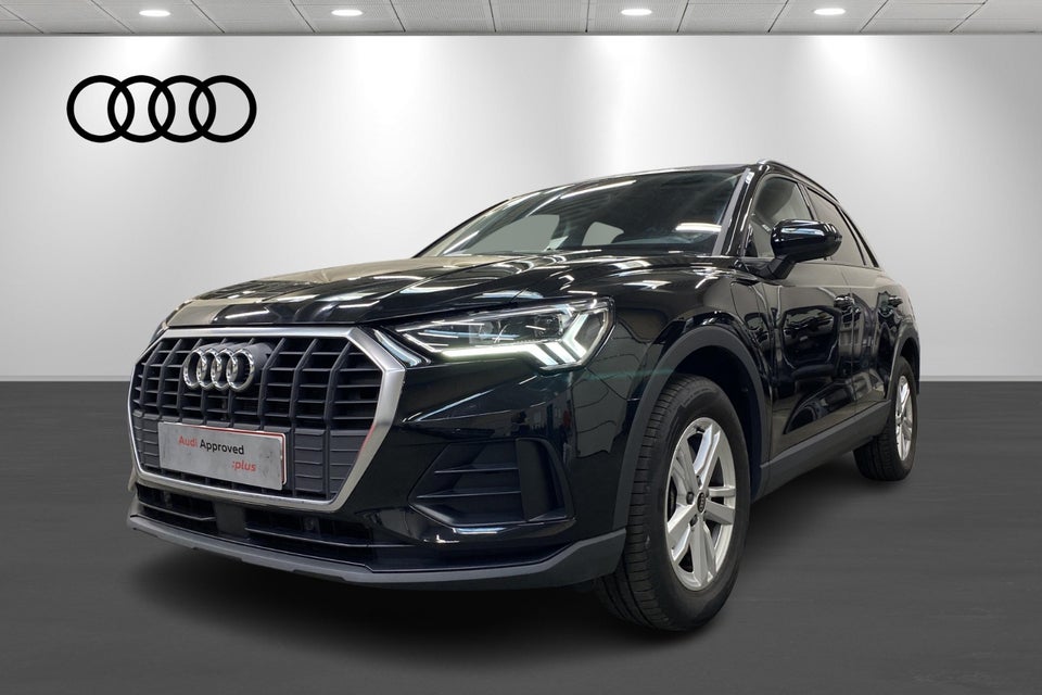 Audi Q3 45 TFSi e Attitude+ S-tr. 5d