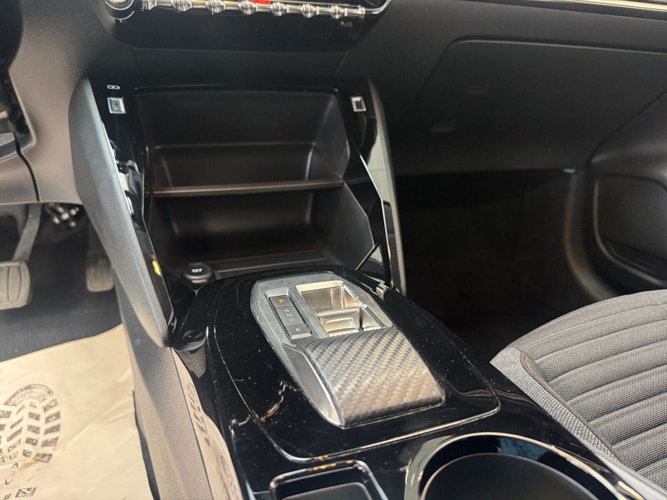 Peugeot e-208 50 Active Pack 5d