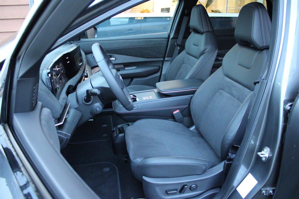 Nissan Ariya 87 Evolve 5d