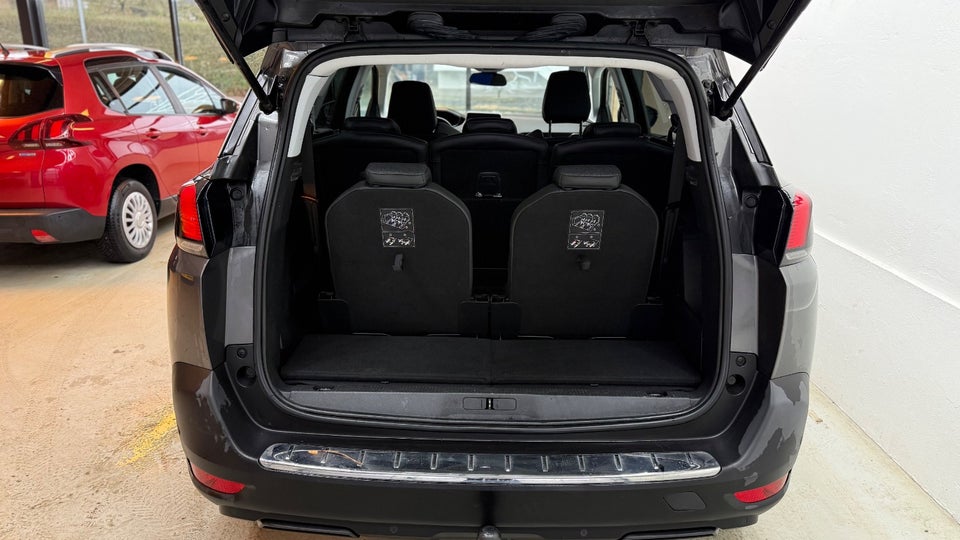 Peugeot 5008 1,5 BlueHDi 130 Allure 7prs 5d