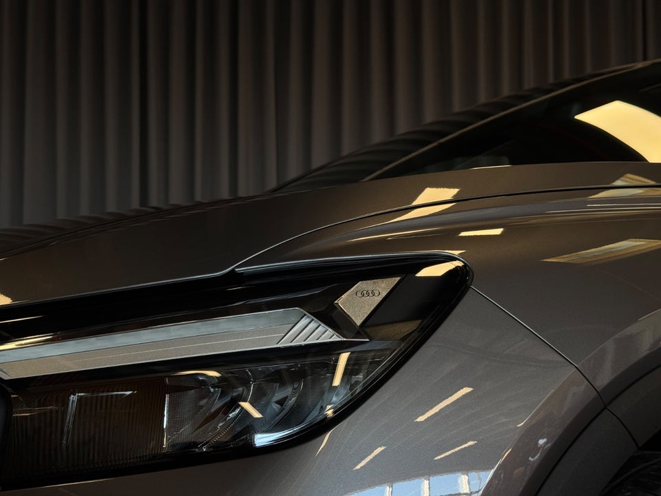 Audi Q4 e-tron 40 Attitude 5d