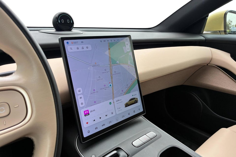 NIO ET5 75 Standard Range 4d