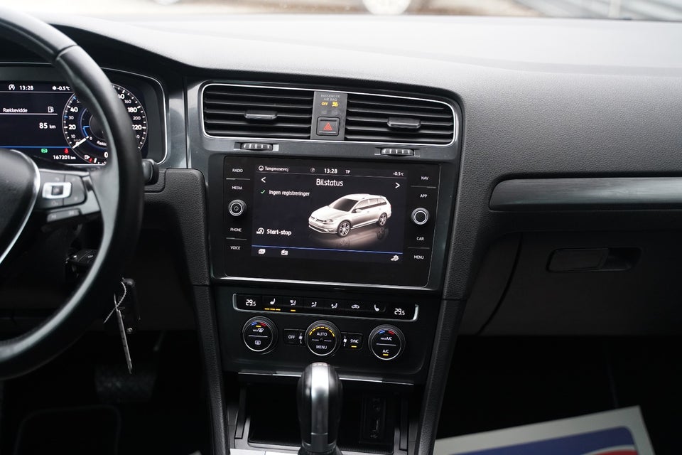 VW Golf VII 1,5 TSi 130 Comfortline Variant DSG 5d