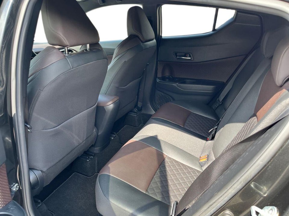 Toyota C-HR 1,8 Hybrid C-HIC CVT 5d