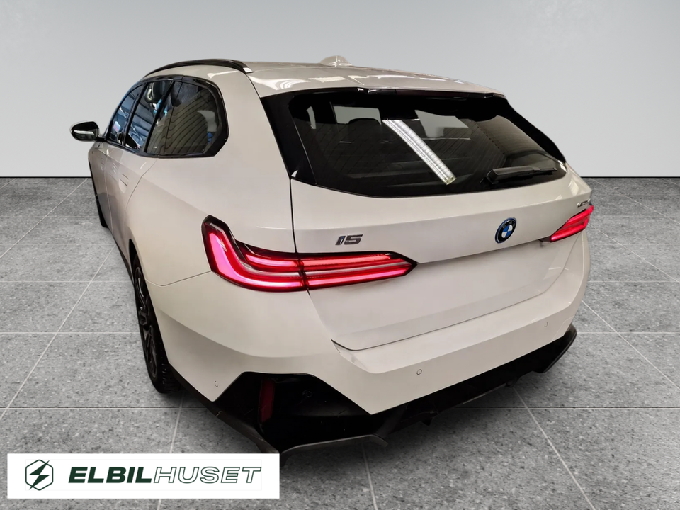 BMW i5 eDrive40 Touring M-Sport 5d