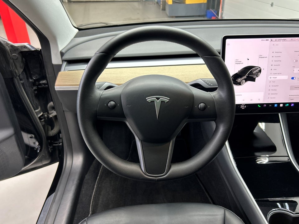 Tesla Model 3 Long Range AWD 4d