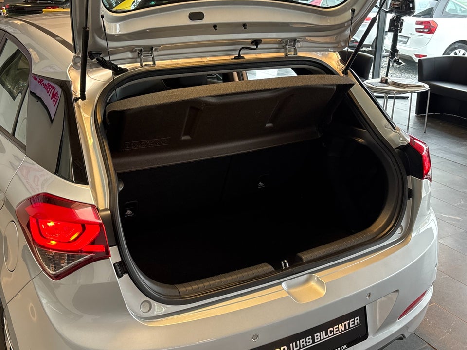 Hyundai i20 1,25 Trend 5d