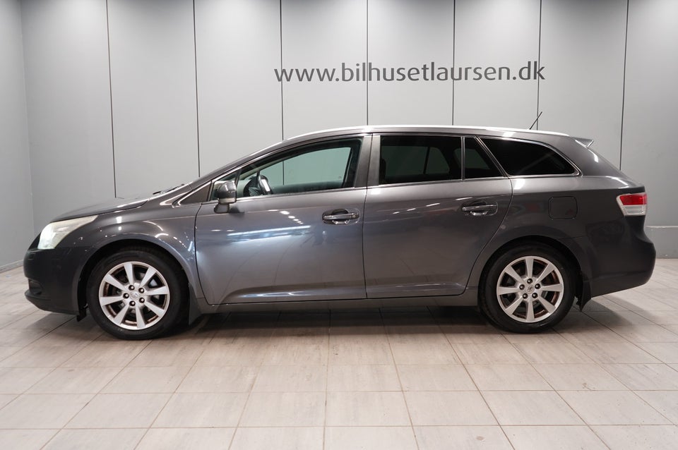 Toyota Avensis 2,0 VVT-i T3 stc. 5d