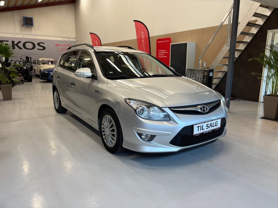 Hyundai i30 1,6 CRDi 90 Blue Drive CW 5d