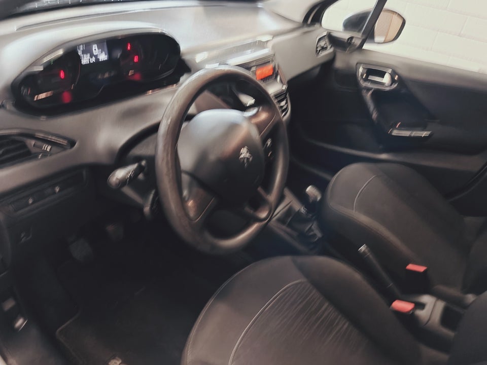 Peugeot 208 1,0 VTi Access 5d