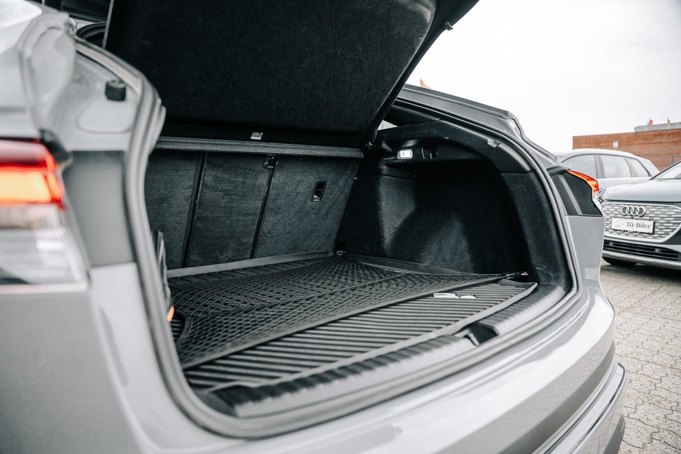 Audi Q4 e-tron 40 S-line Sportback 5d