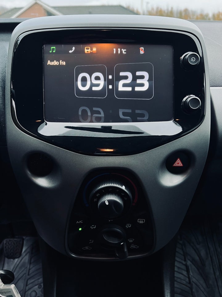 Toyota Aygo 1,0 VVT-i x-cellence 5d