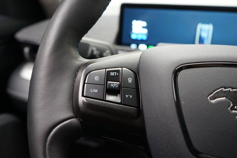 Ford Mustang Mach-E 75 Standard Range 5d