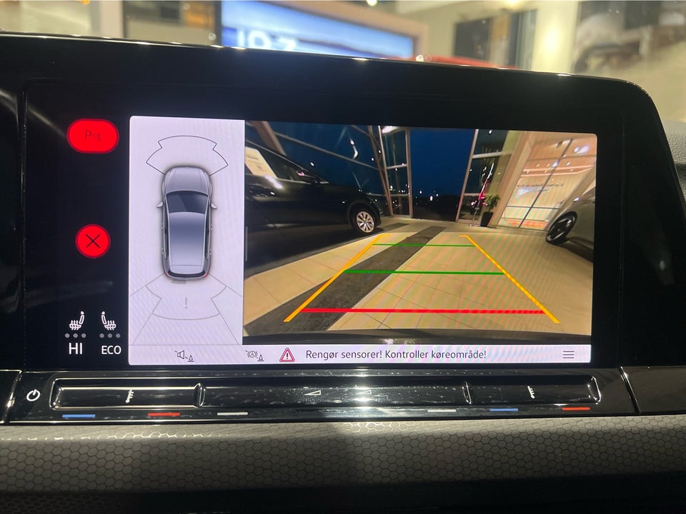 VW Golf VIII 1,4 GTE DSG 5d