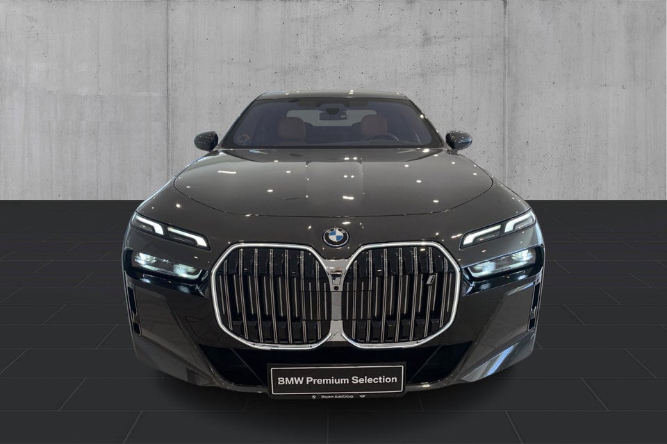 BMW i7 eDrive50 M-Sport 4d