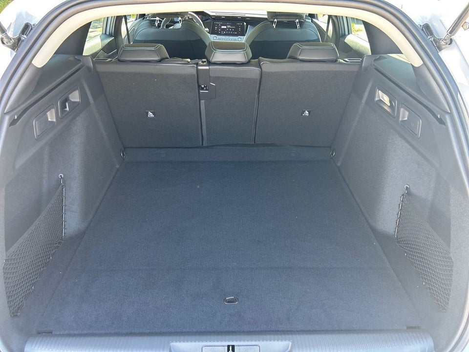 Peugeot e-308 54 Style SW 5d