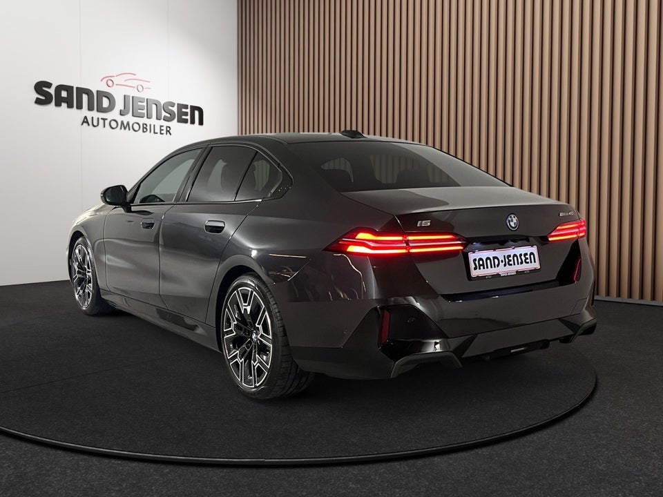 BMW i5 eDrive40 M-Sport 4d