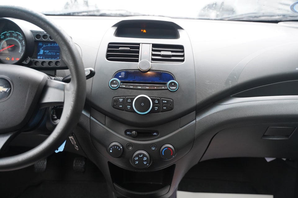 Chevrolet Spark 1,0 LS 5d