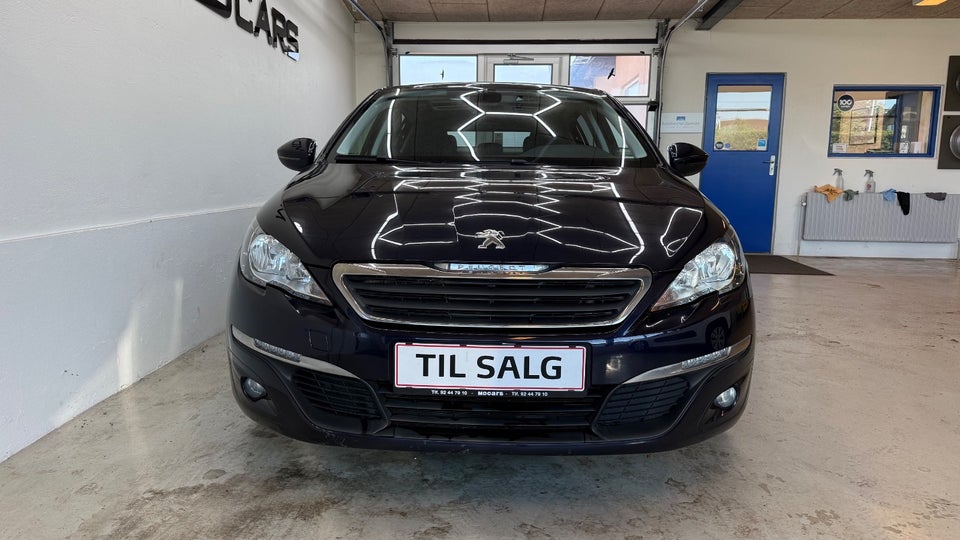 Peugeot 308 1,2 e-THP 130 Allure Sky 5d
