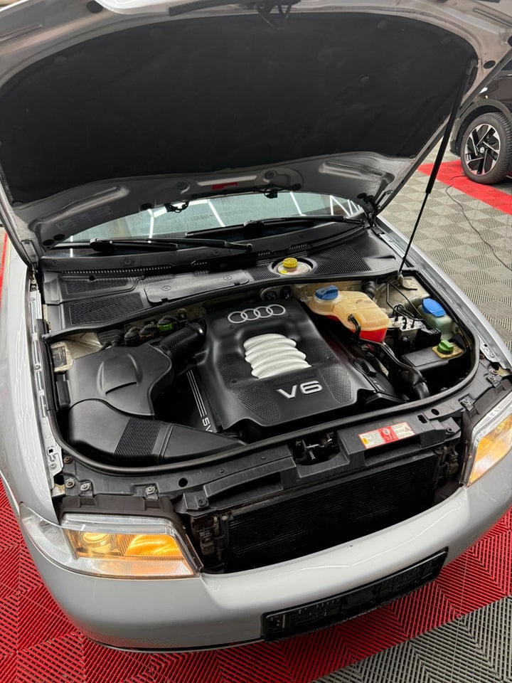 Audi A4 2,8 V6 Avant quattro 5d