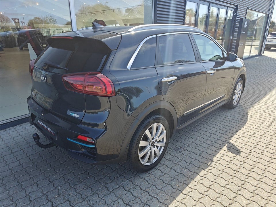 Kia e-Niro 64 Advance 5d