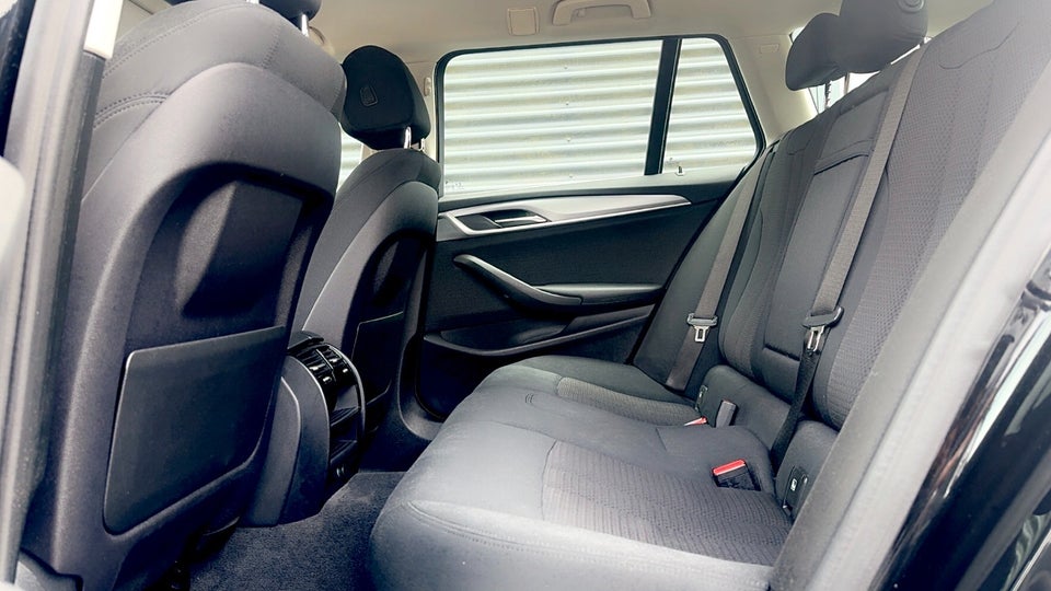 BMW 520d 2,0 Touring Connected aut. 5d