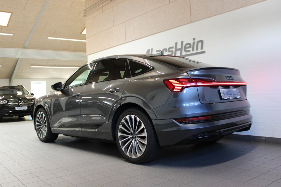 Audi e-tron 55 S-line Sportback quattro 5d