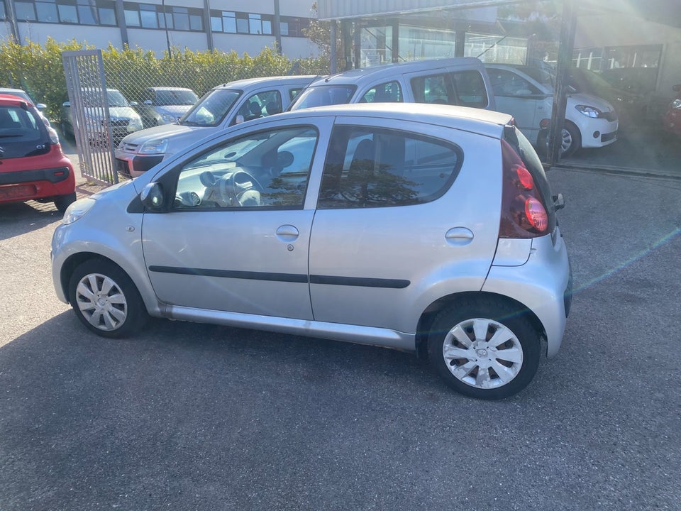 Peugeot 107 1,0 Active Air 5d
