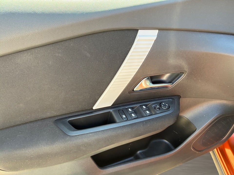 Citroën C4 1,2 PureTech 130 Carré EAT8 5d