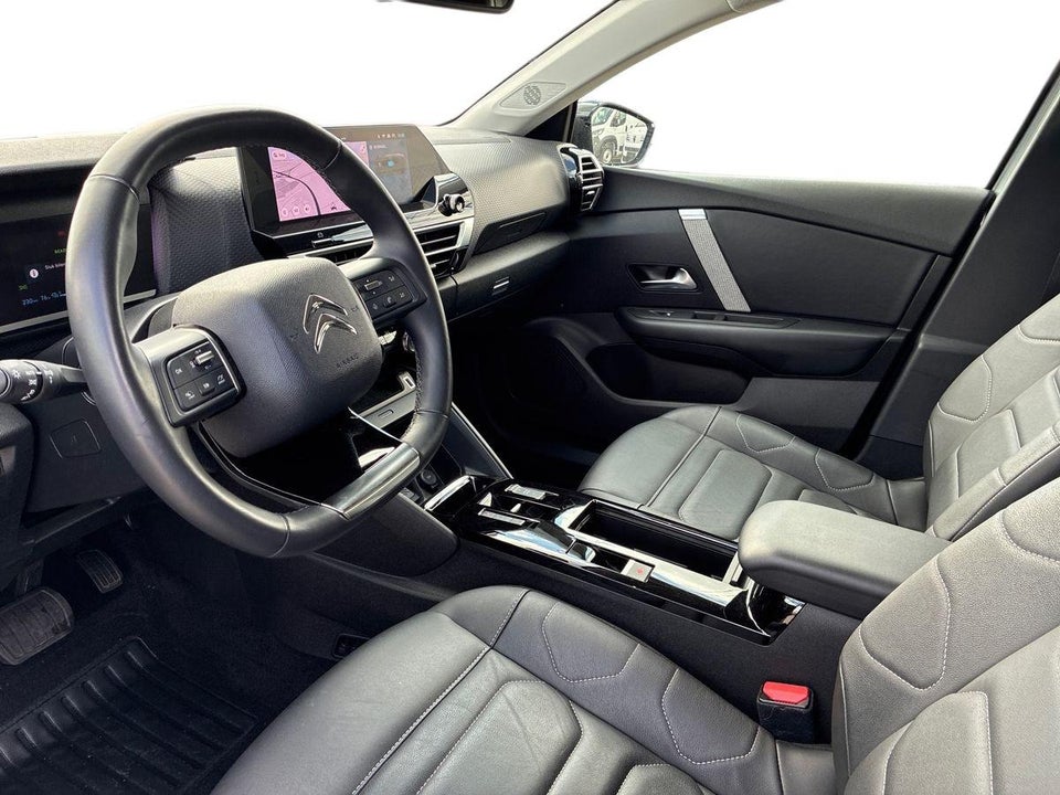 Citroën ë-C4 X 50 Shine 4d