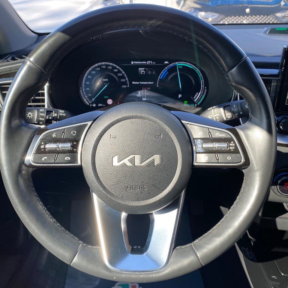 Kia XCeed 1,6 PHEV Upgrade DCT 5d