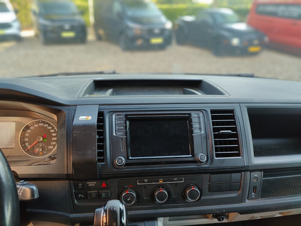 VW Transporter 2,0 TDi 150 Kassevogn DSG lang