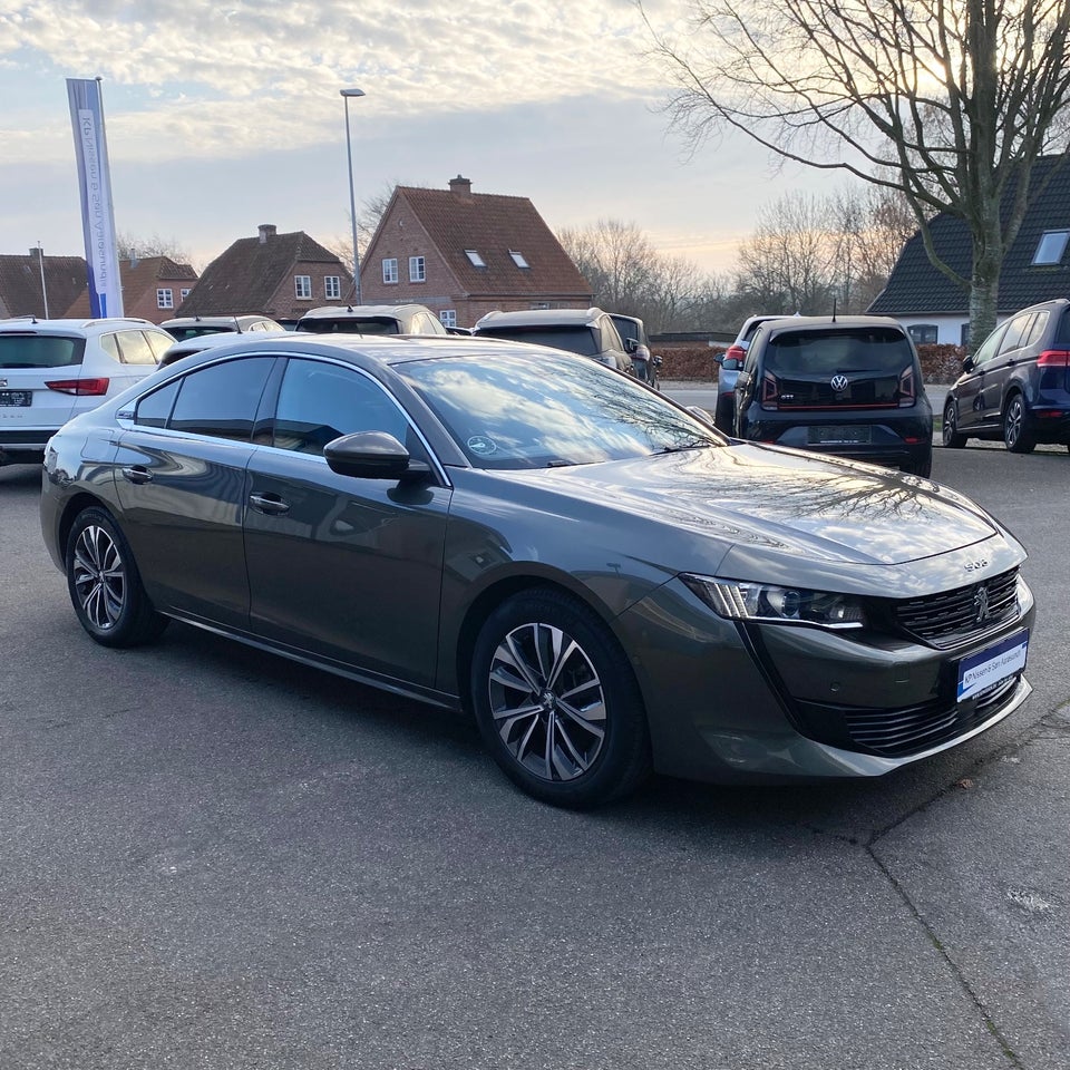 Peugeot 508 1,6 Hybrid Allure EAT8 5d
