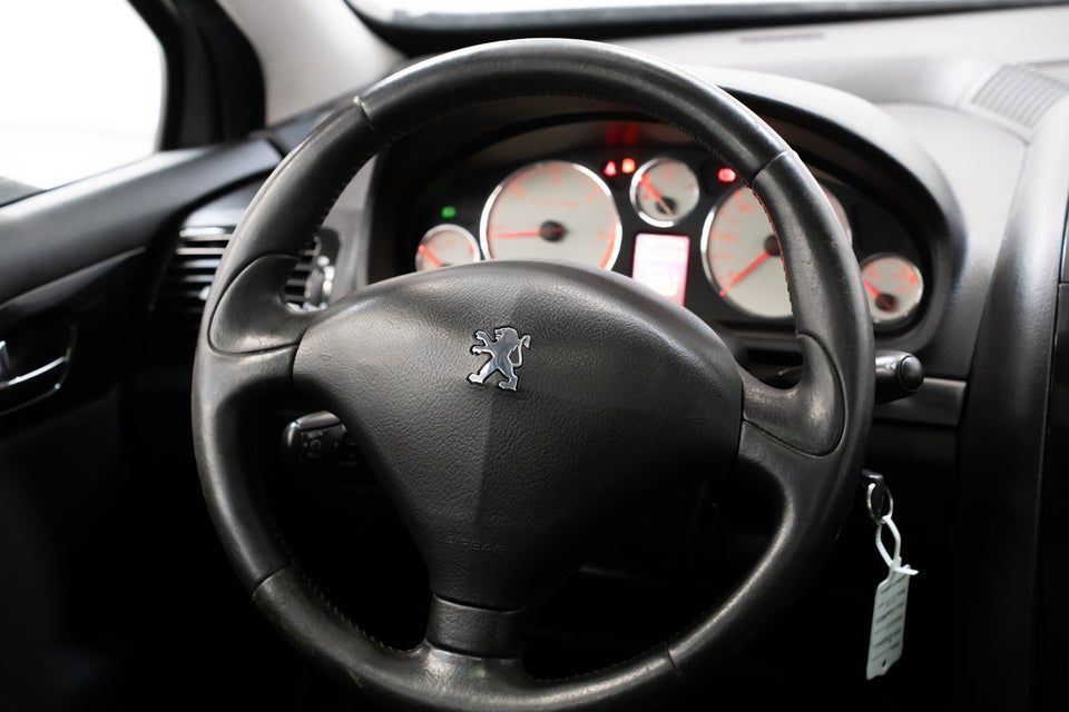 Peugeot 407 1,6 HDi 109 Premium SW 5d