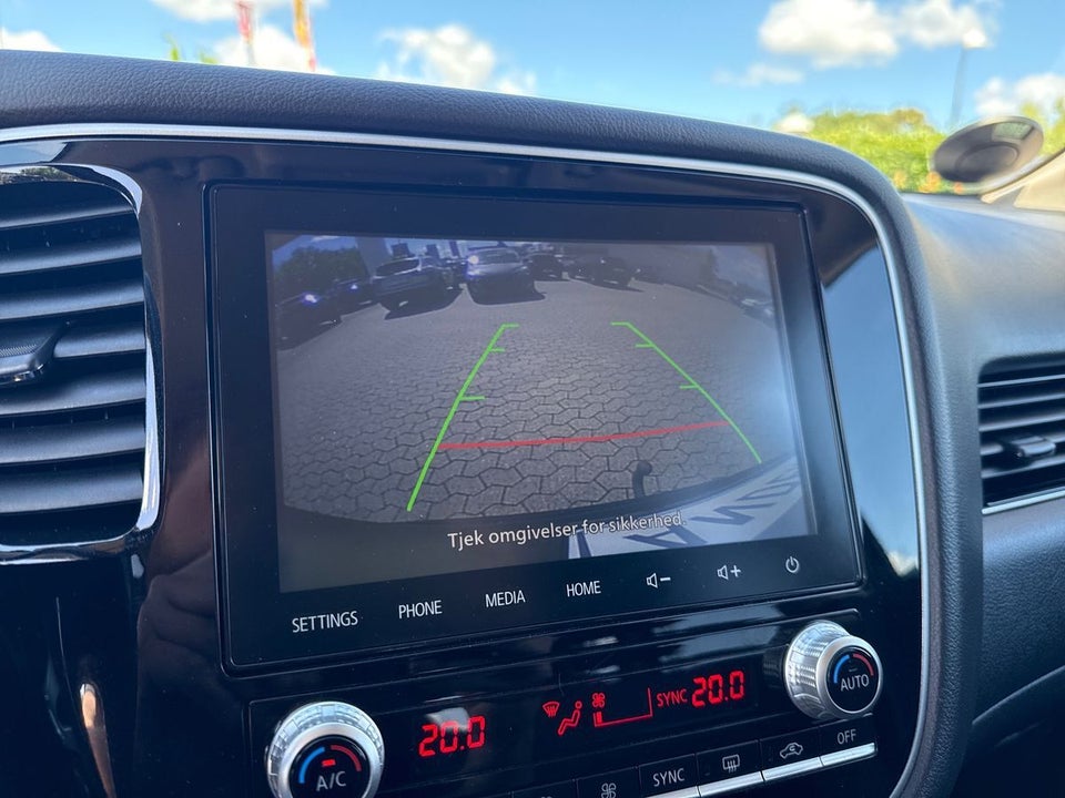 Mitsubishi Outlander 2,4 PHEV Intense CVT 4WD 5d