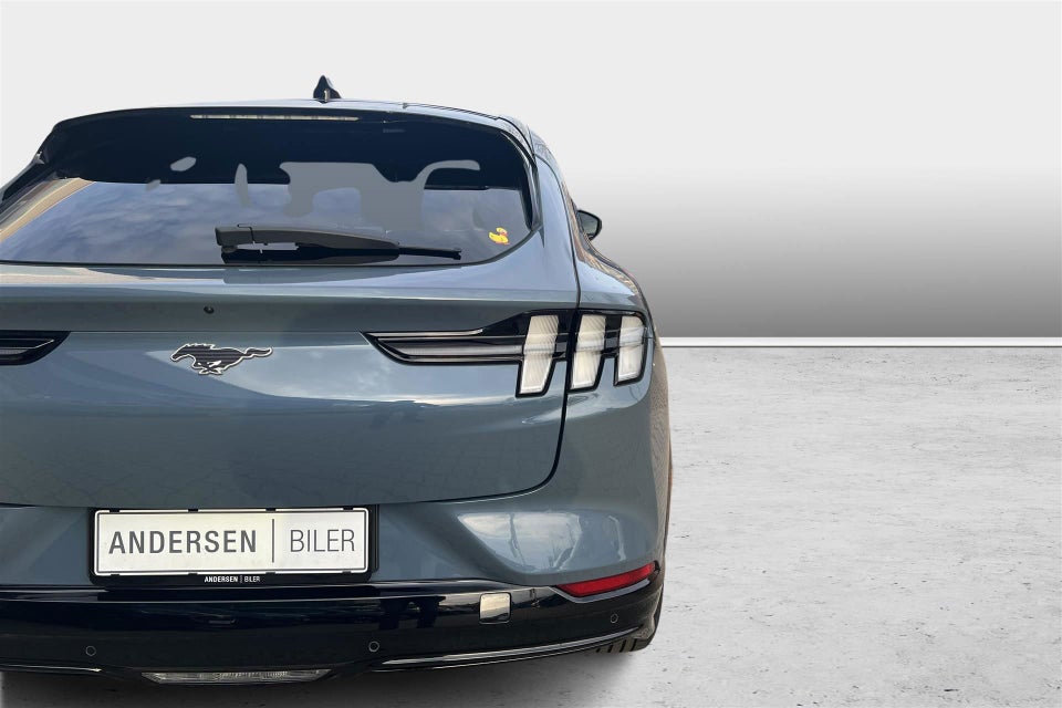 Ford Mustang Mach-E 70 Premium Standard Range AWD 5d