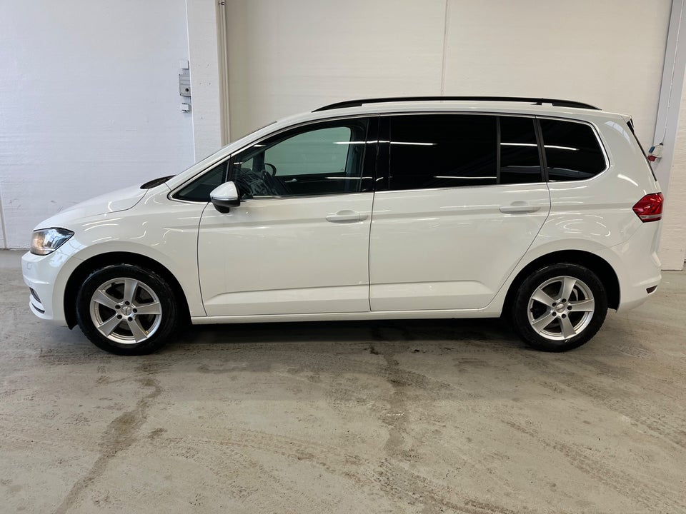 VW Touran 2,0 TDi 115 Comfortline DSG Van 5d