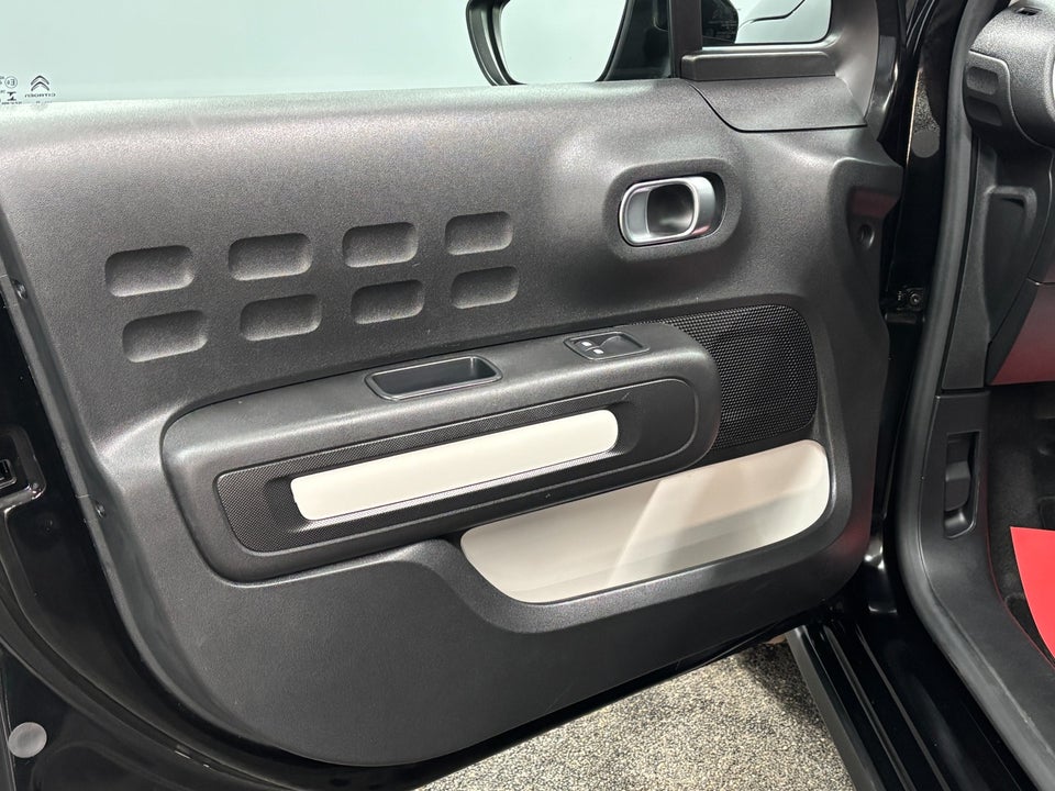 Citroën C3 1,2 PureTech 83 Shine 5d