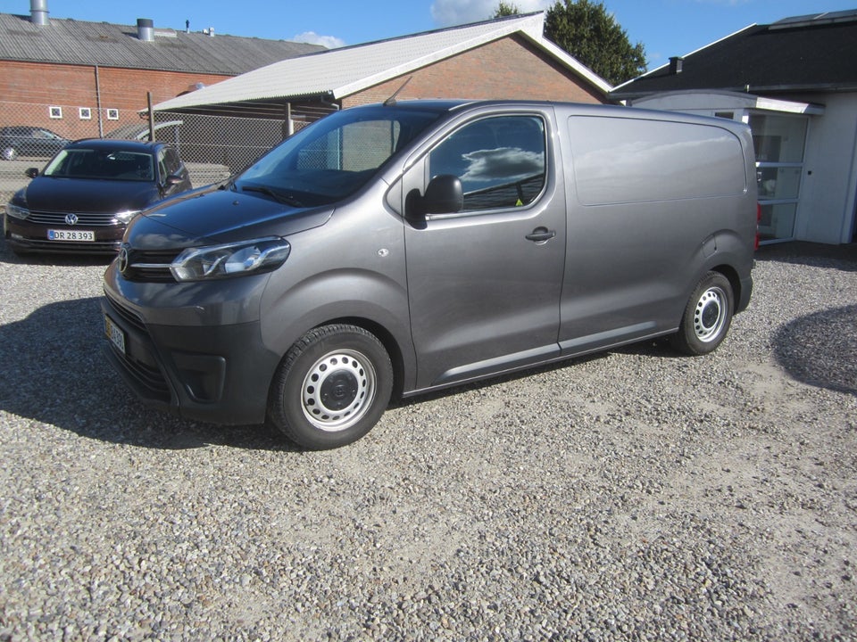 Toyota ProAce 1,6 D 115 Medium Comfort 5d