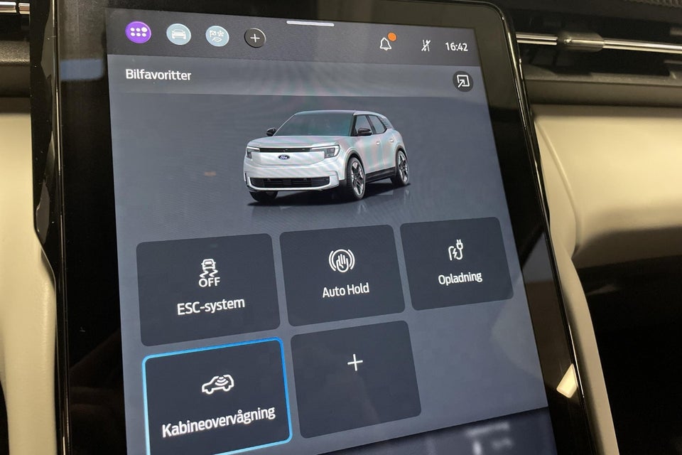 Ford Explorer 82 Premium Extended Range 5d